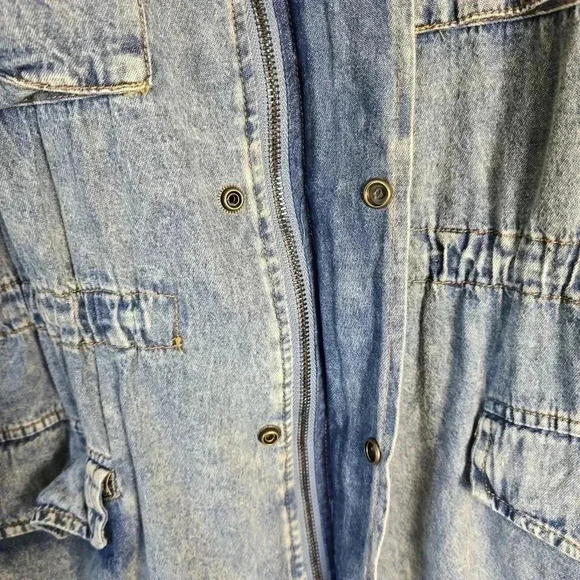 Hayden Los Angeles Women's Denim Jacket Medium Cinch Waist Cargo Blue Distressed - Picture 7 of 13